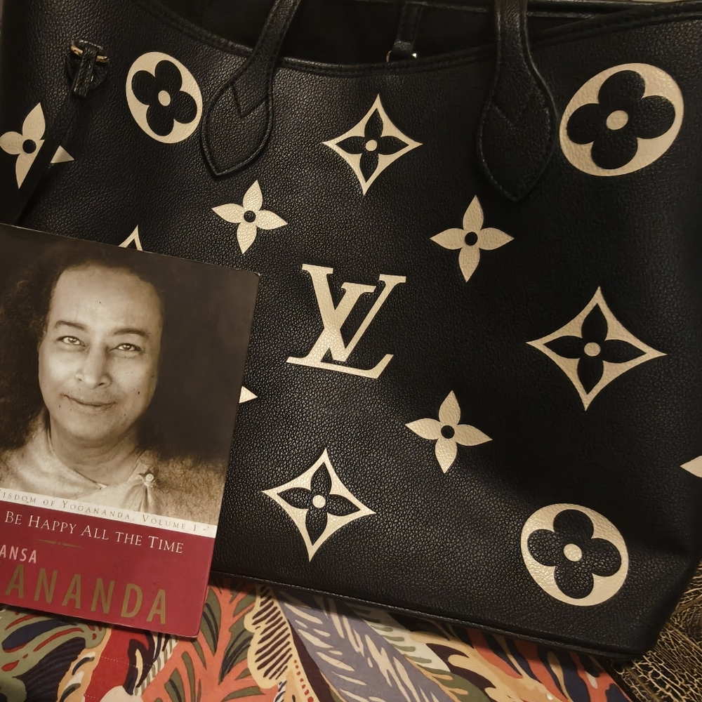For Steph.......Classy FASHION Tote. New - Picture 12 of 14